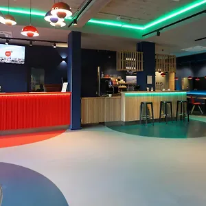 阿卡玛克罗伊茨贝格酒店及旅馆 酒店